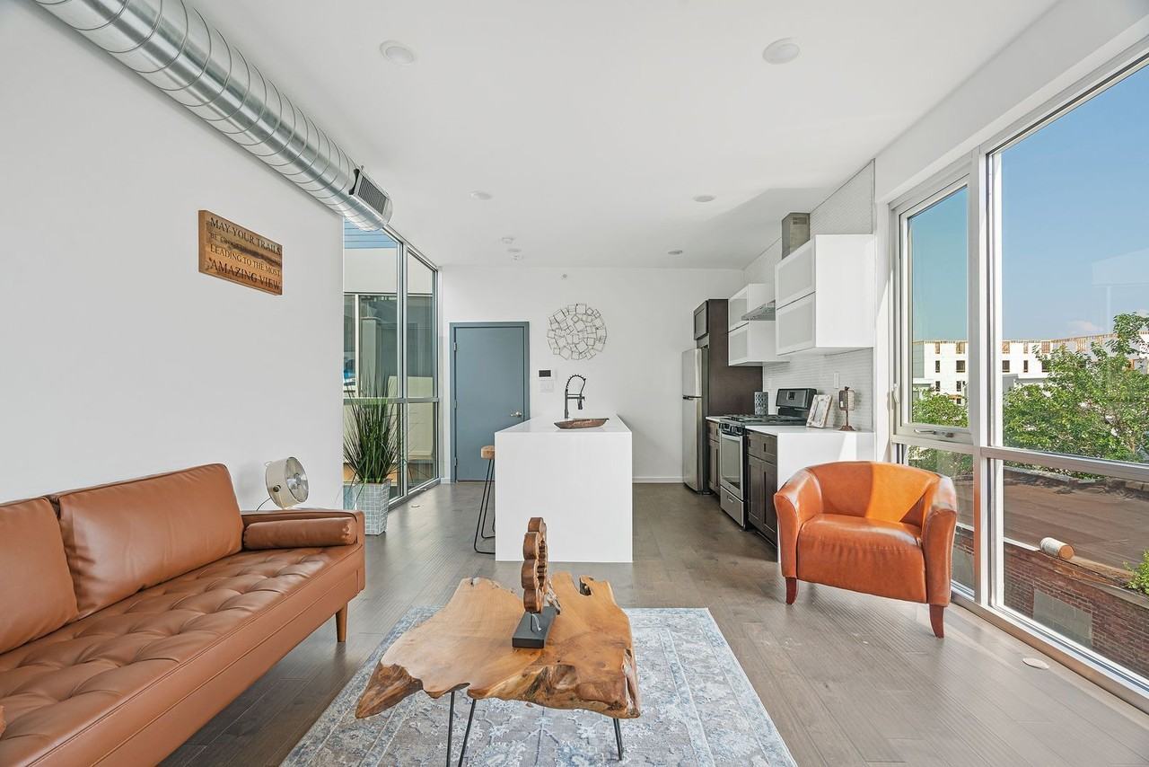 1235 North Franklin Street - Photo 4 of 18