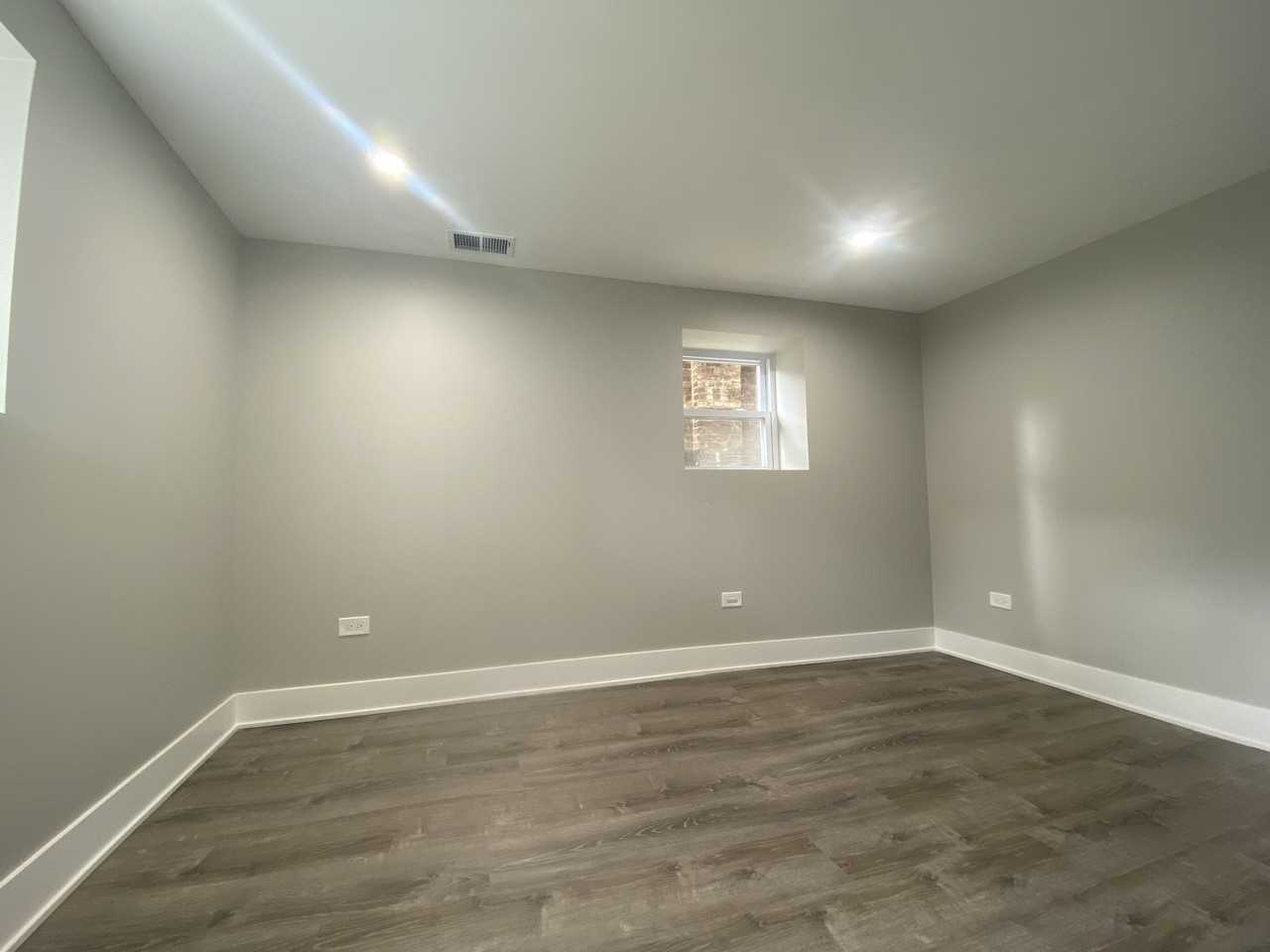 4230 W Crystal st - Photo 5 of 18