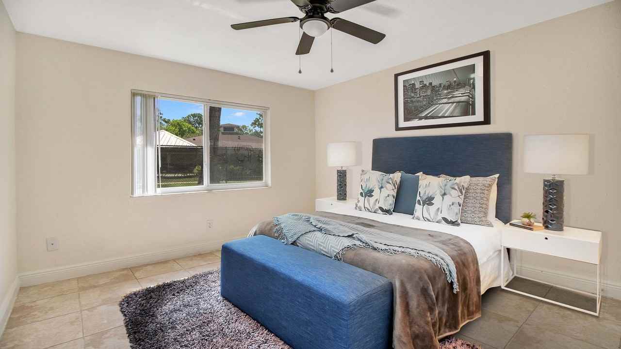 1703 Eastern Rd - Photo 2 of 10