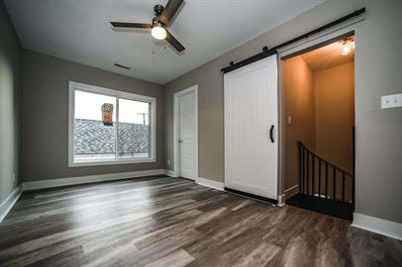 625 Barret Ave - Photo 3 of 5