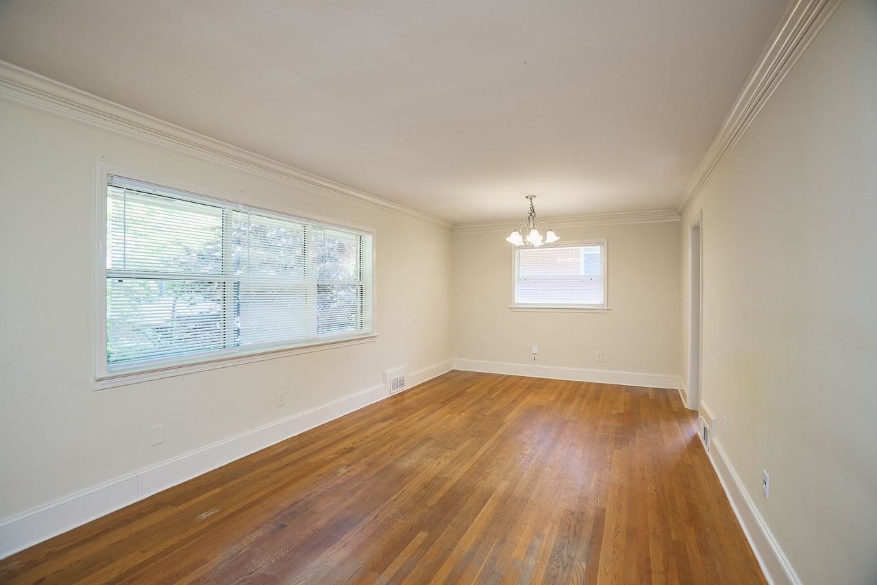 1950 Farris Dr - Photo 2 of 17