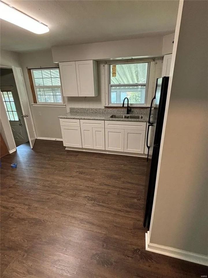 8602 Gwin Dr - Photo 3 of 18