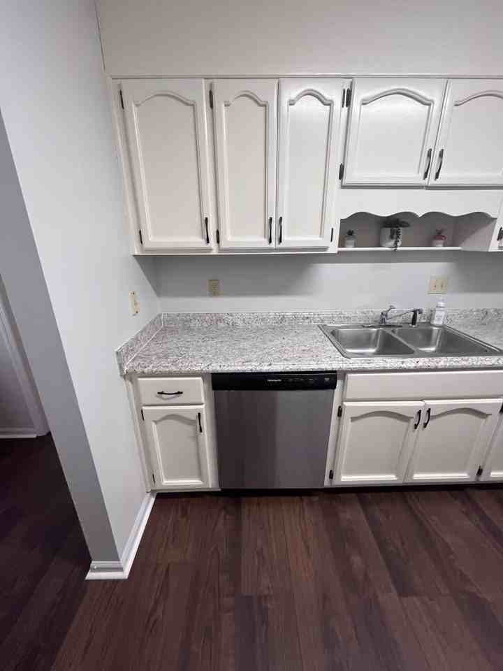 1003 Old Charleston Circle - Photo 4 of 15