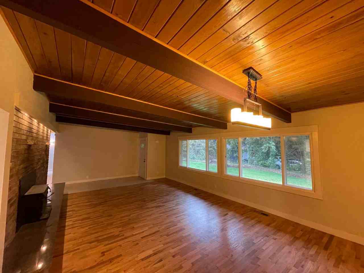 23131 10th Ave S - Photo 2 of 27