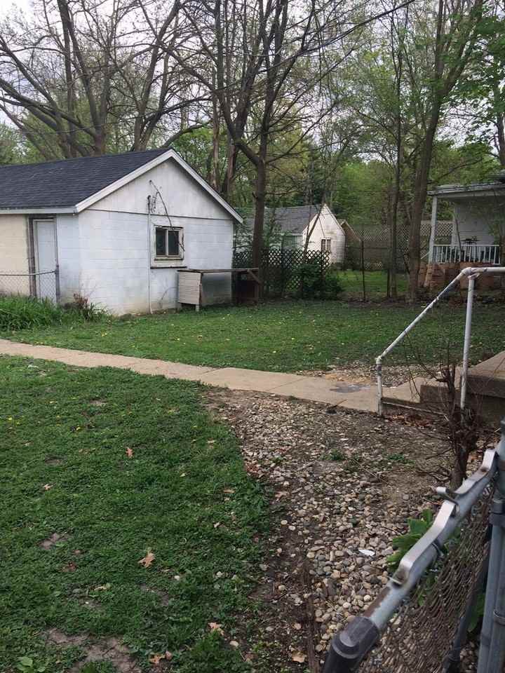 308 S Cottage Grove Ave - Photo 3 of 18
