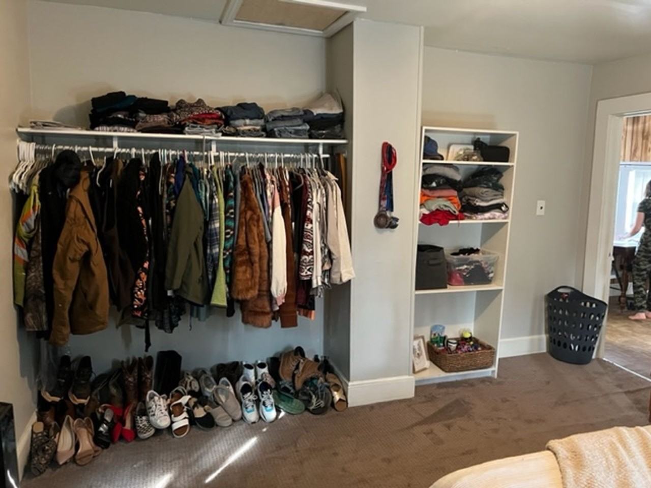 231 E 28th St - Photo 5 of 8