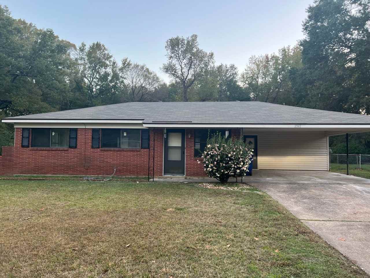 2941 Hoyte Dr - Photo 2 of 14