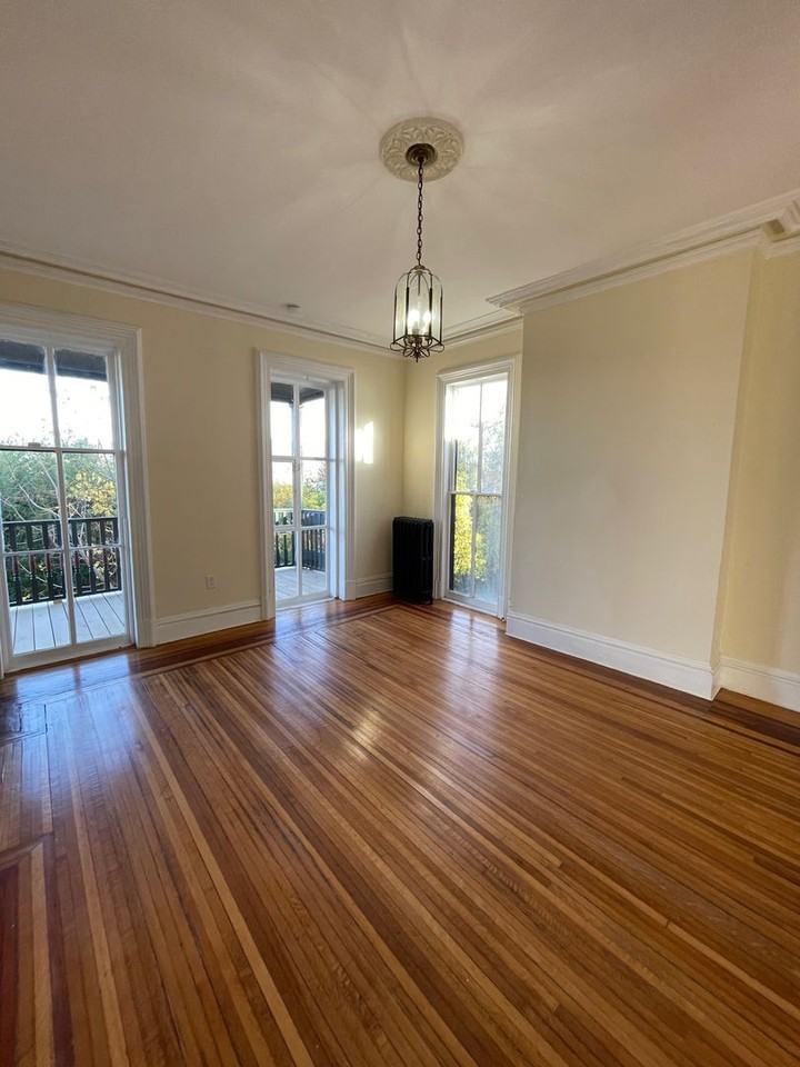 166 Montgomery St - Photo 3 of 24