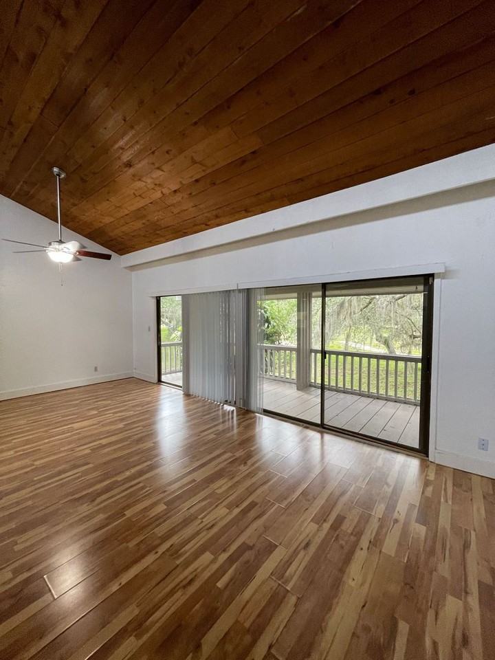 3318 Camelot Dr #3318 - Photo 2 of 25