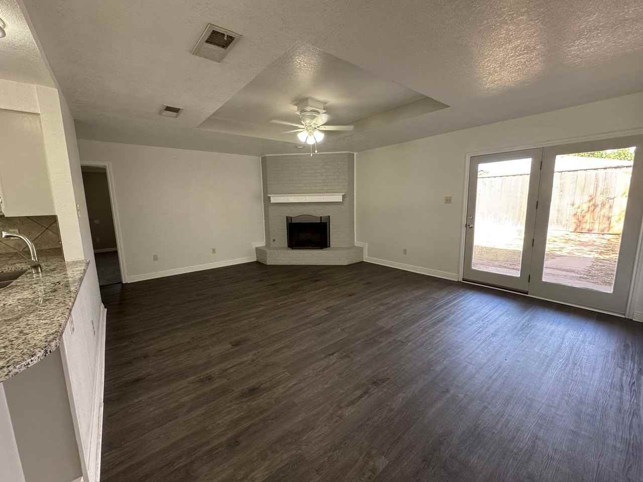 6803 Homestead Ave - Photo 3 of 12
