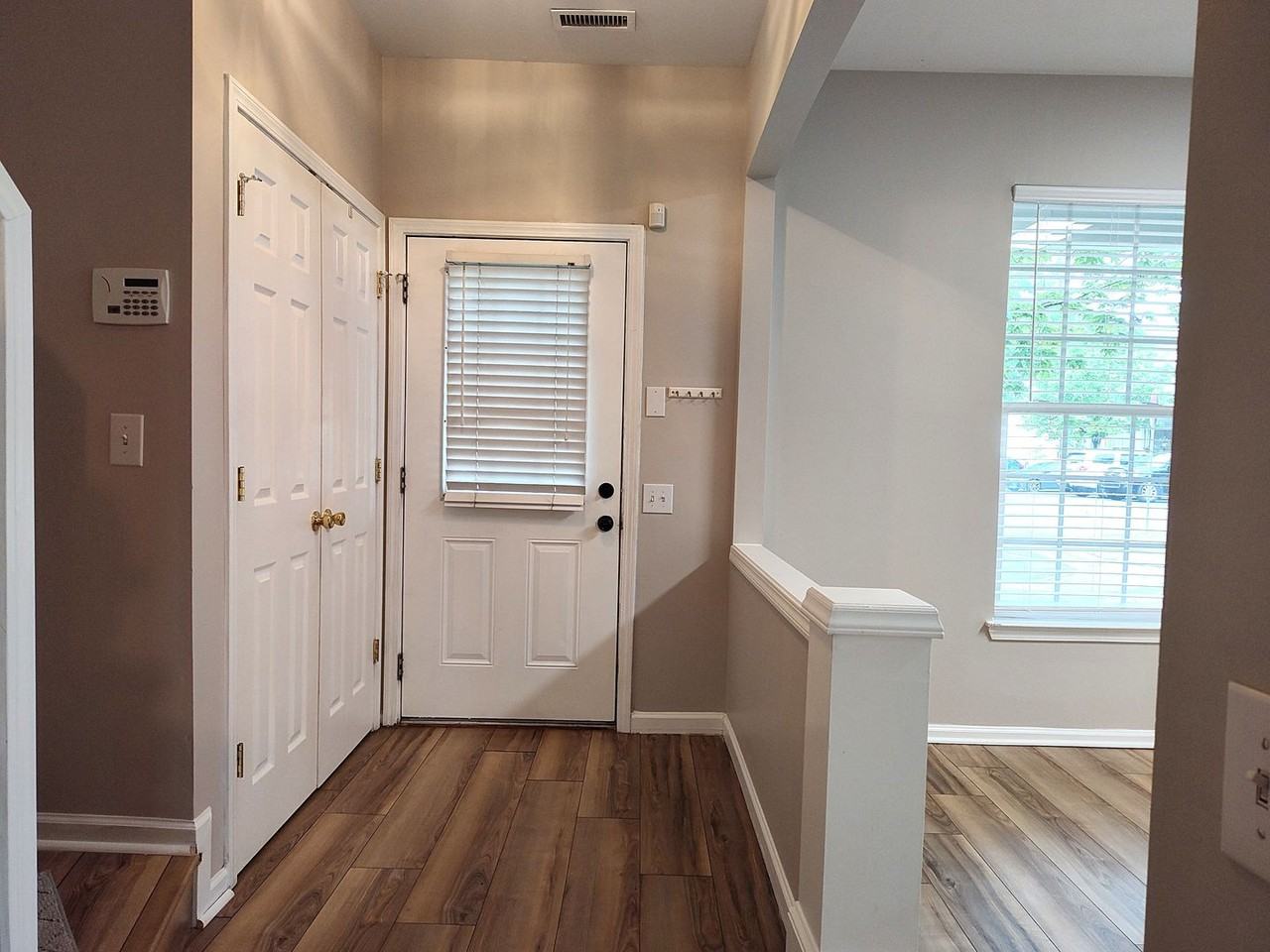 8334 Gossomer Bay Dr - Photo 2 of 22