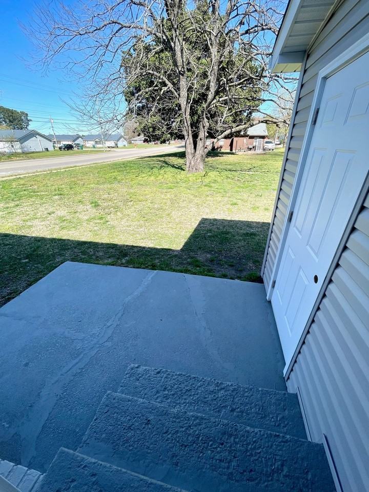 8 Rossfield Cove Left Side - Photo 4 of 10