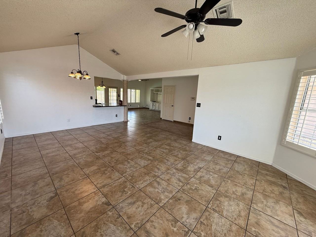 3594 W 13th St - Photo 3 of 30