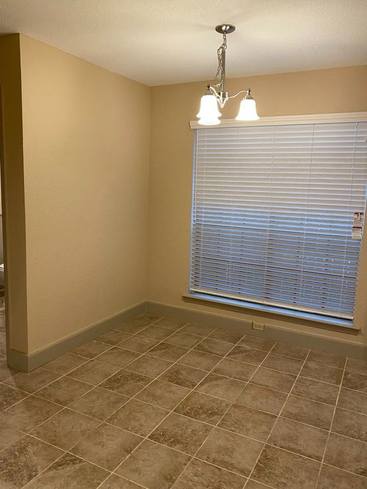 7580 Kings Ridge Rd - Photo 6 of 18