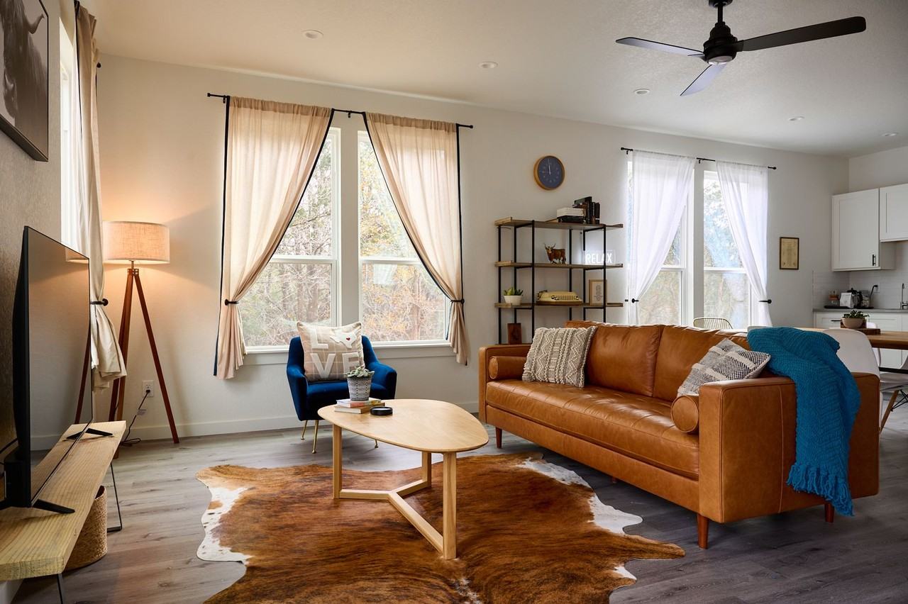 2076 Dry Crk - Photo 2 of 33