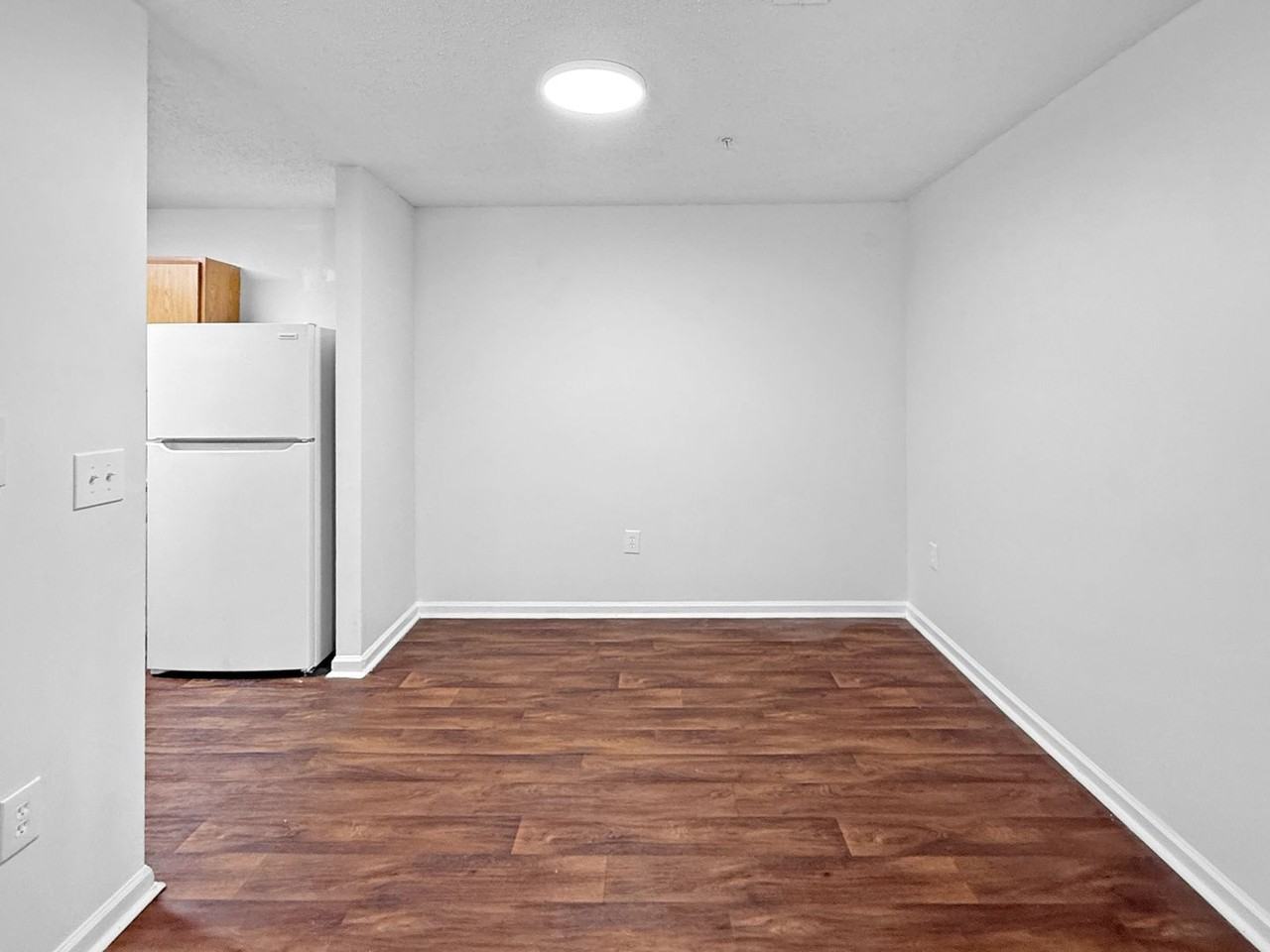 1637 Cobblestone Ln - Photo 5 of 18