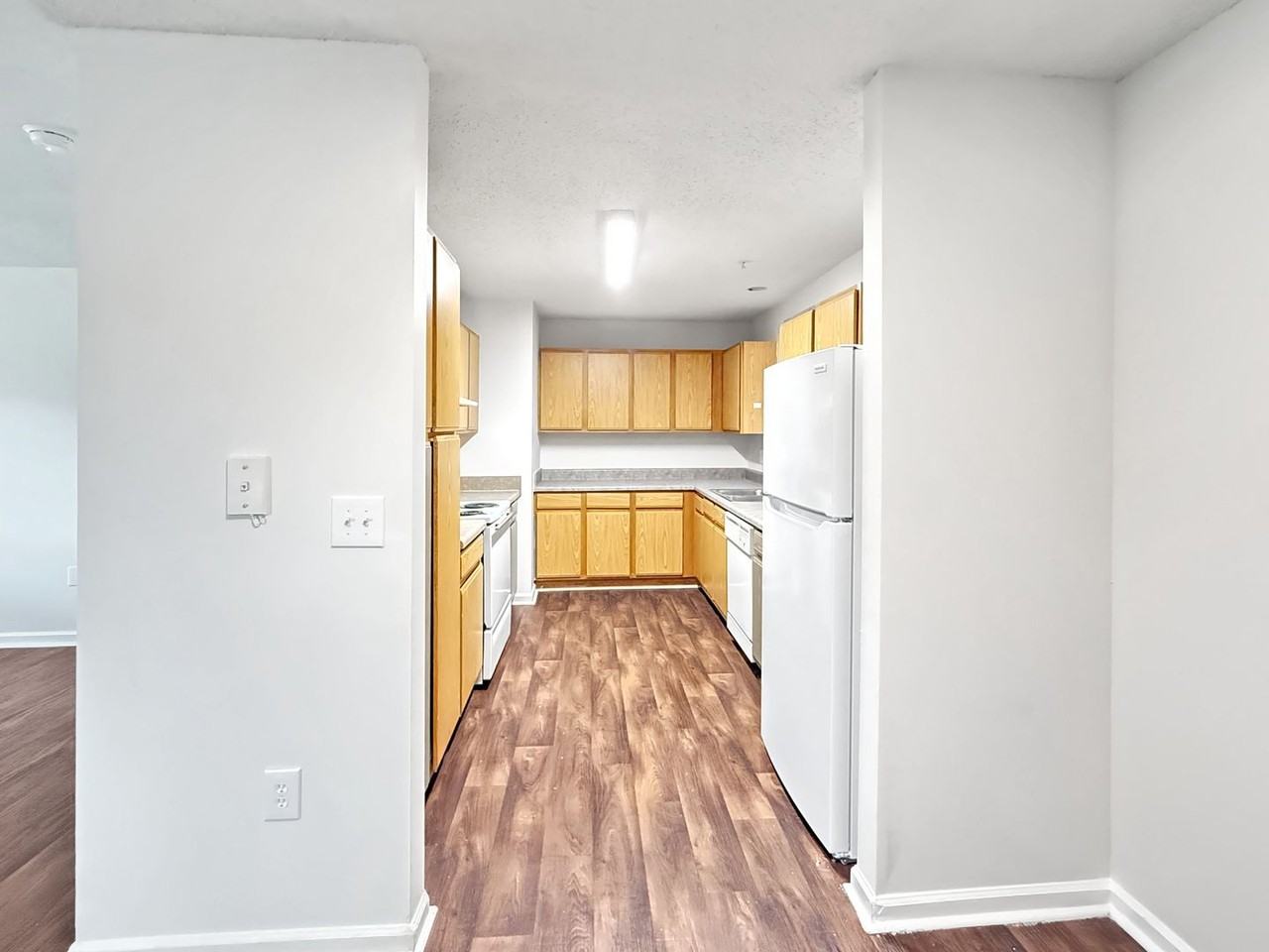 1637 Cobblestone Ln - Photo 6 of 18