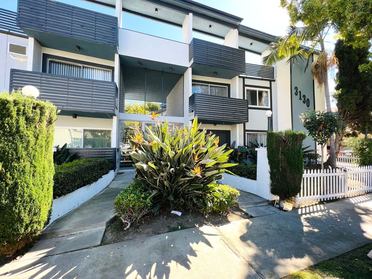 3130d - Photo 2 of 33