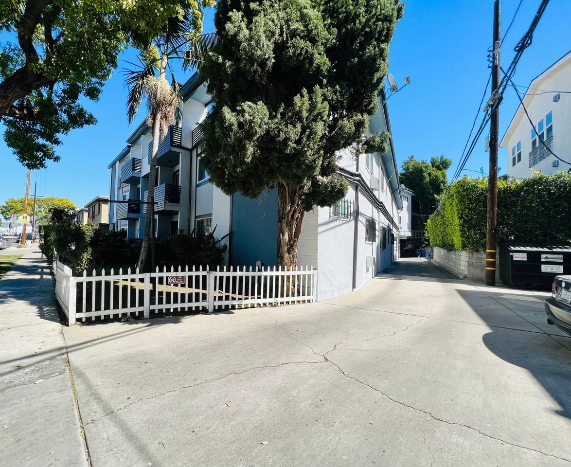 3130d - Photo 4 of 33