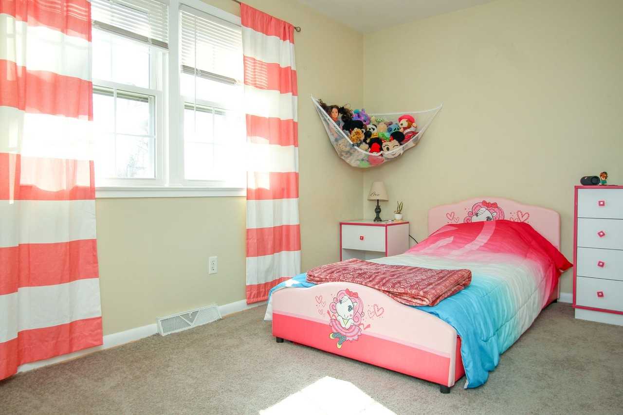 846 Thames Dr - Photo 6 of 16