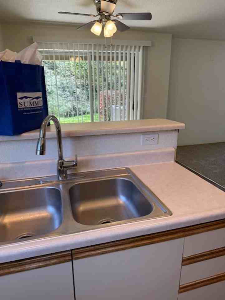 Oakridge - Photo 2 of 50