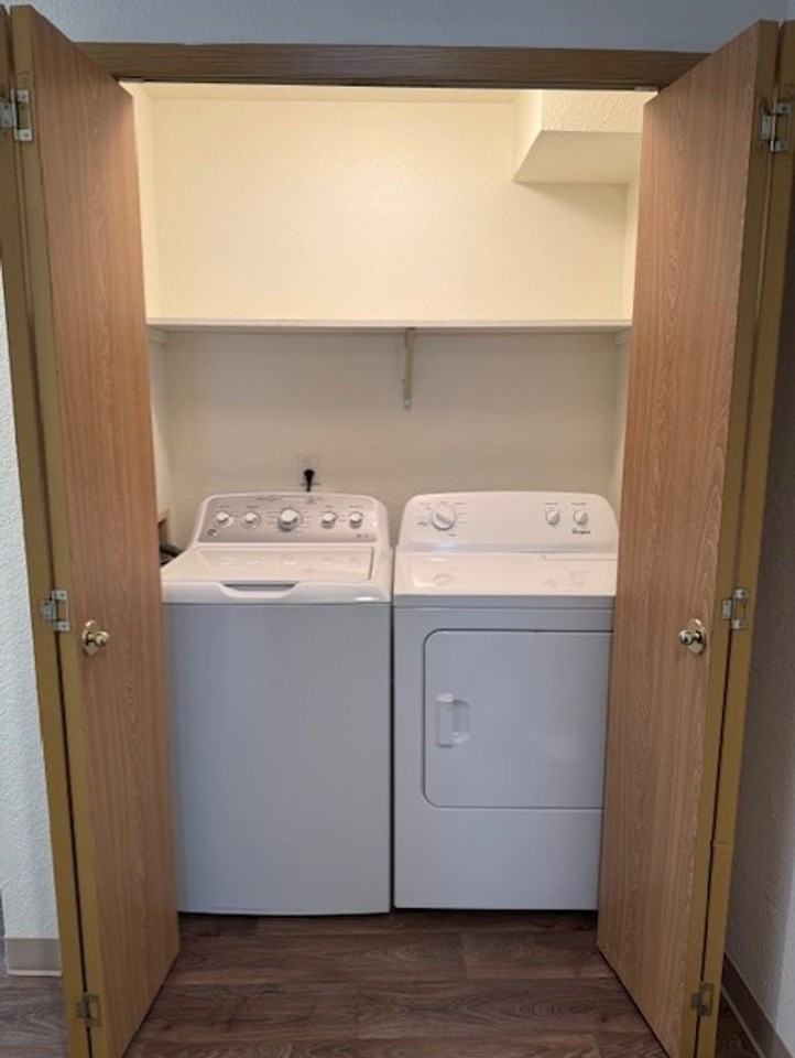 Oakridge - Photo 4 of 12