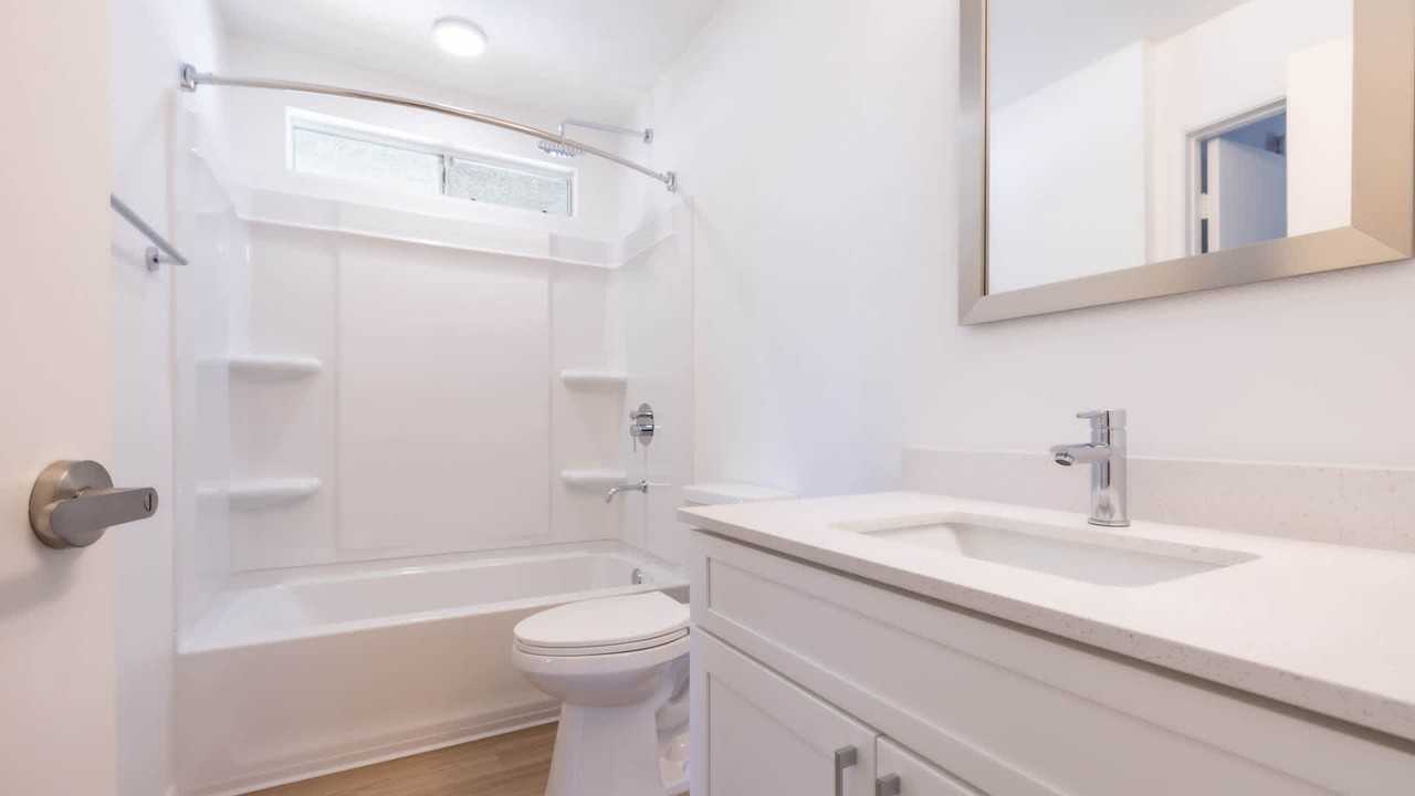 Oak Park Apartment Homes - Photo 5 of 23