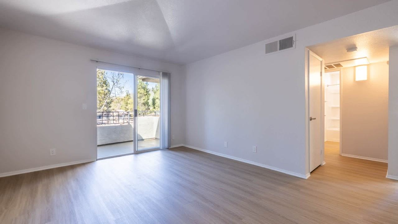 Oak Park Apartment Homes - Photo 6 of 23