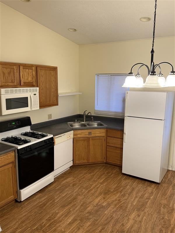 4253 Sabana Loop Se #C - Photo 2 of 17