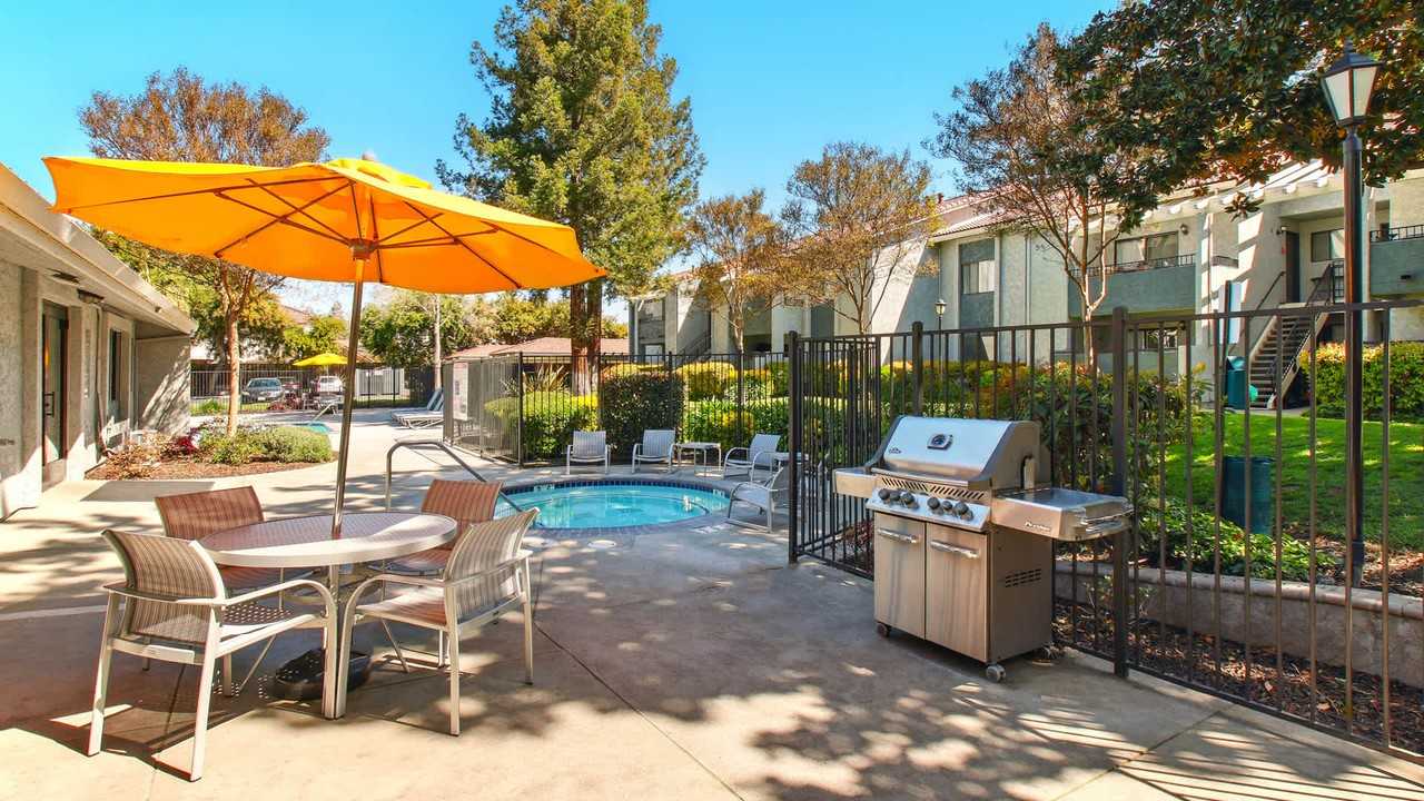 Verde - Photo 4 of 25