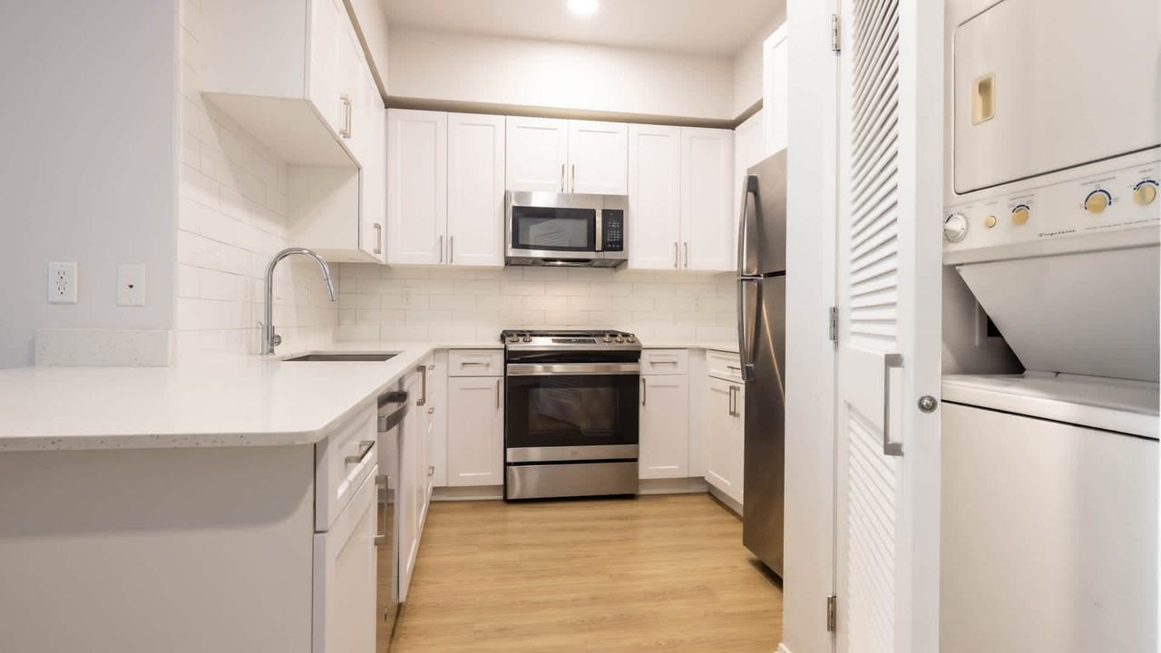 Lindley - Photo 2 of 29