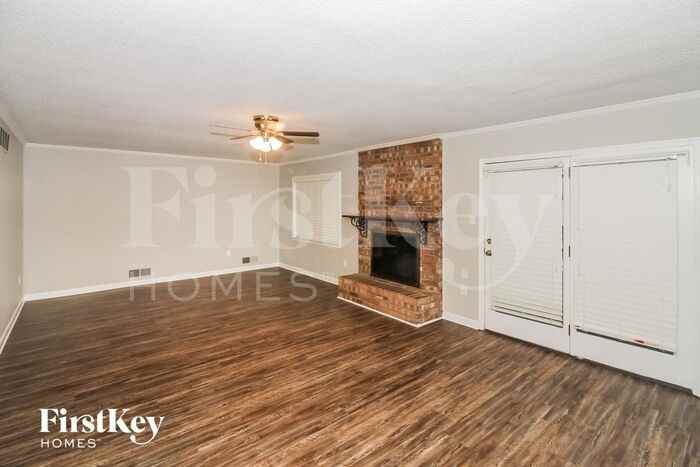2698 Kingham Dr - Photo 3 of 15