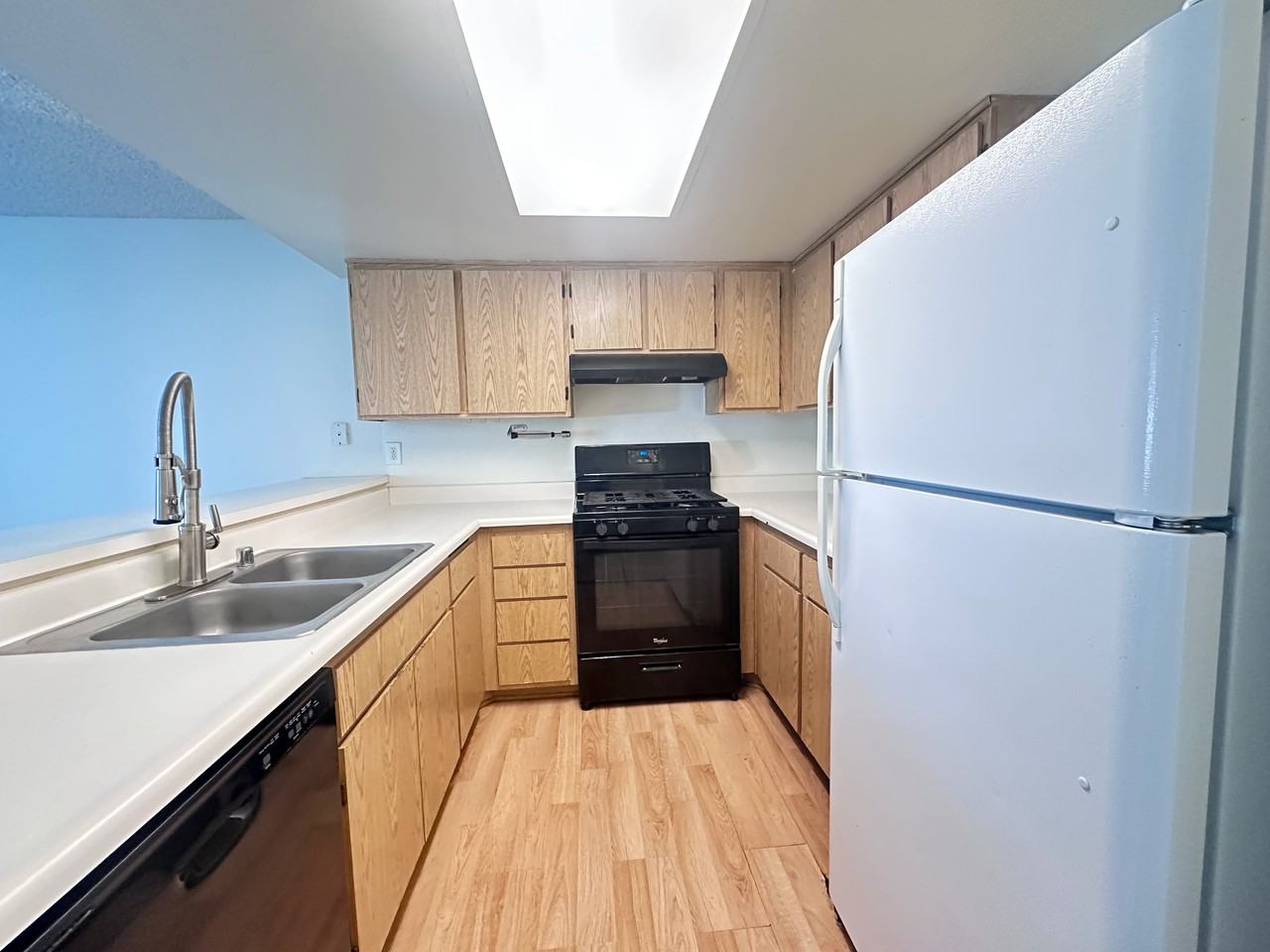 18209 Sierra Hwy #40 - Photo 4 of 20