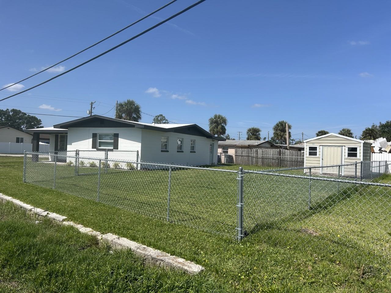 202 7th St Nw #NA - Photo 2 of 20