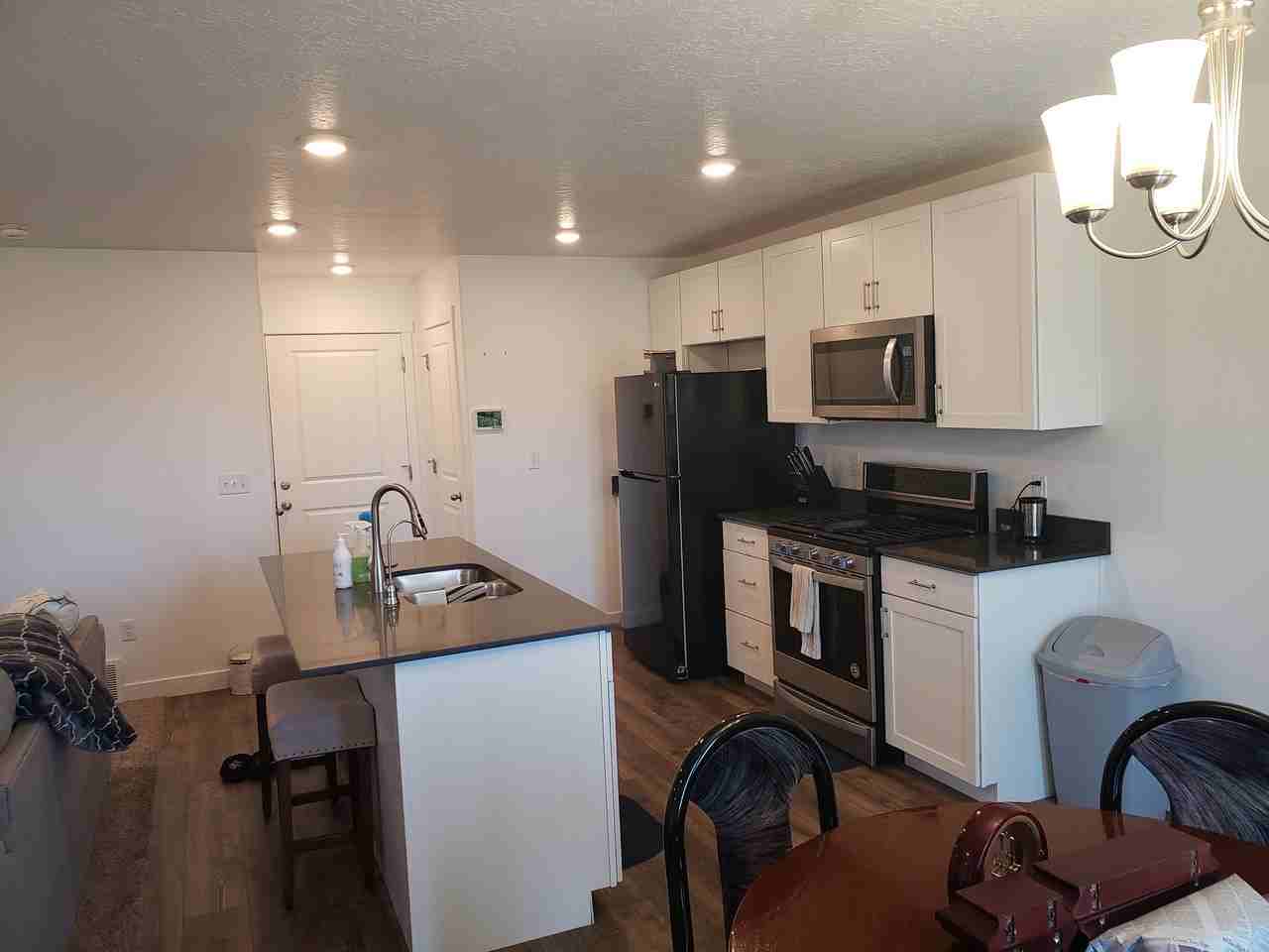 1826 S 460 W #1826 - Photo 3 of 20