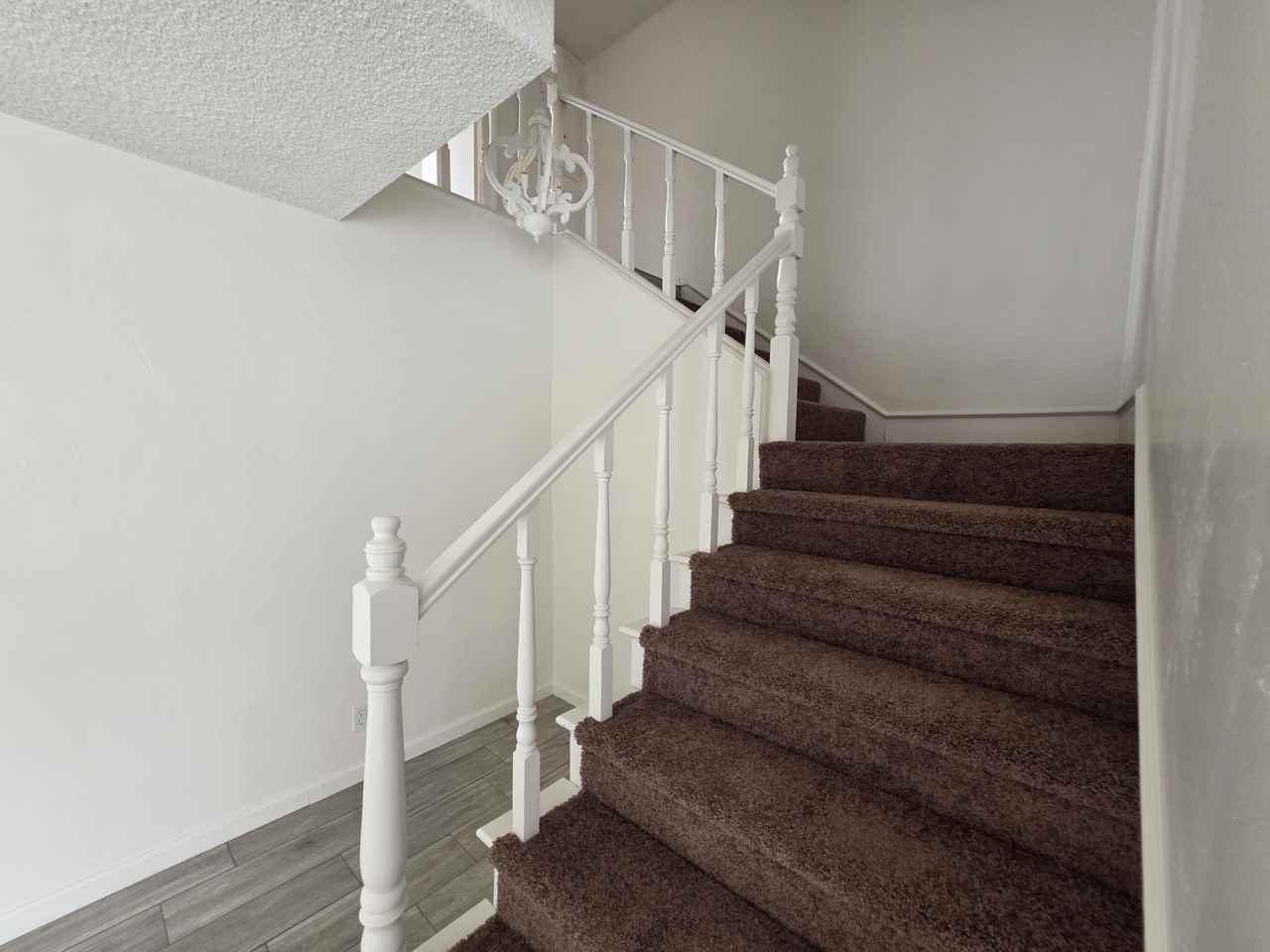 2508 Oswell St - Photo 7 of 13