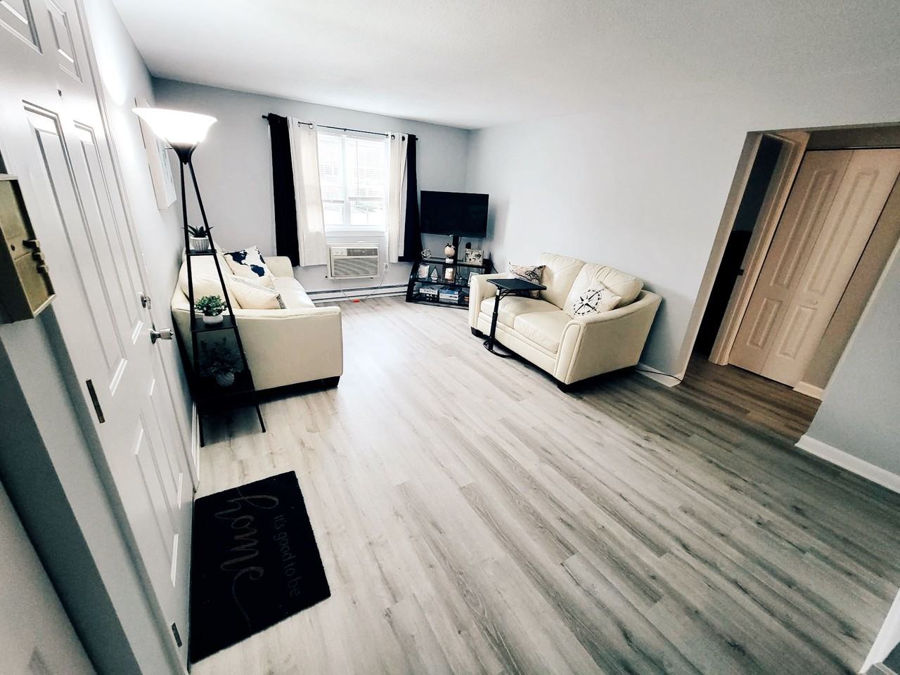 2 Maple Crest Cir #C - Photo 2 of 7