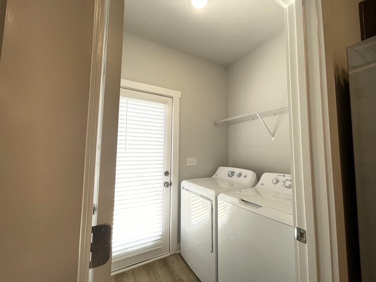 422 Falls Pt Sw #422 - Photo 5 of 28