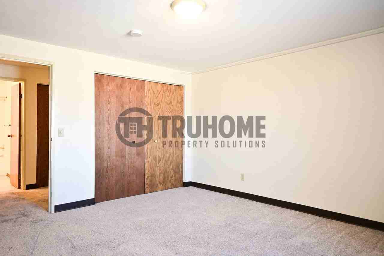 Gallery Apartments - Photo 7 of 25