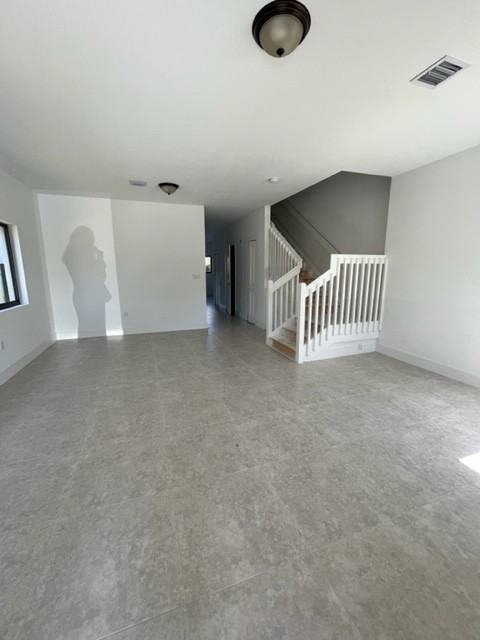 2730 SW 90th Ave - Photo 5 of 9