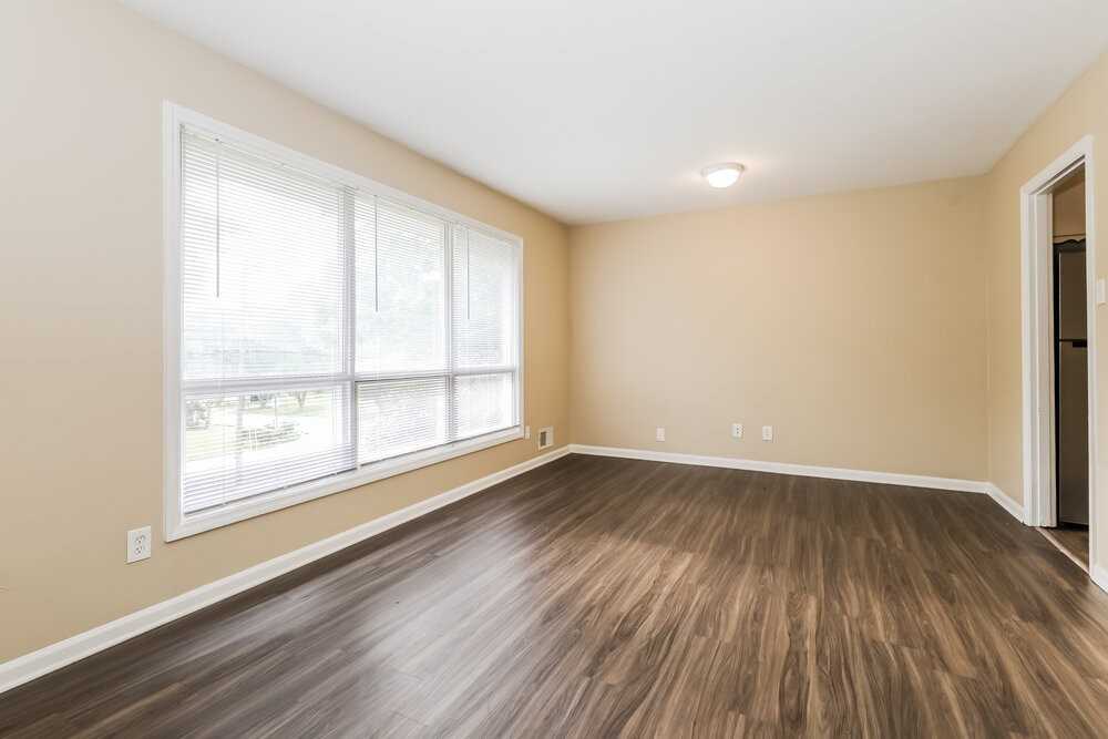 6913 Doncaster Rd - Photo 5 of 18
