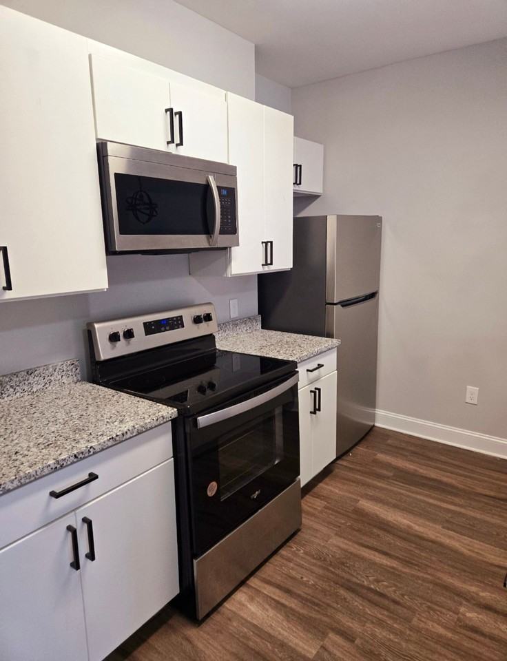 600 Station Square Apartments - Photo 7 of 24