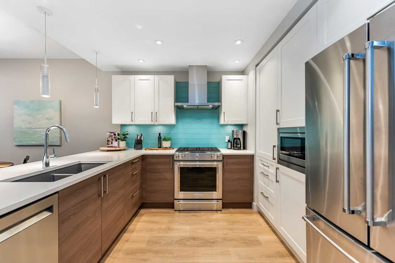 1820 Maple Ave - 305 #305 - Photo 3 of 29