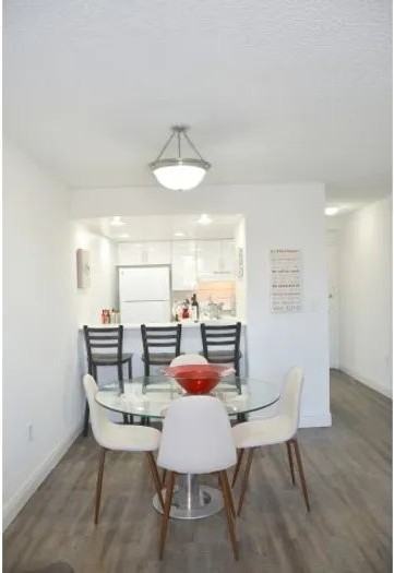 1337 W 49th Pl ##D1 - Photo 4 of 14