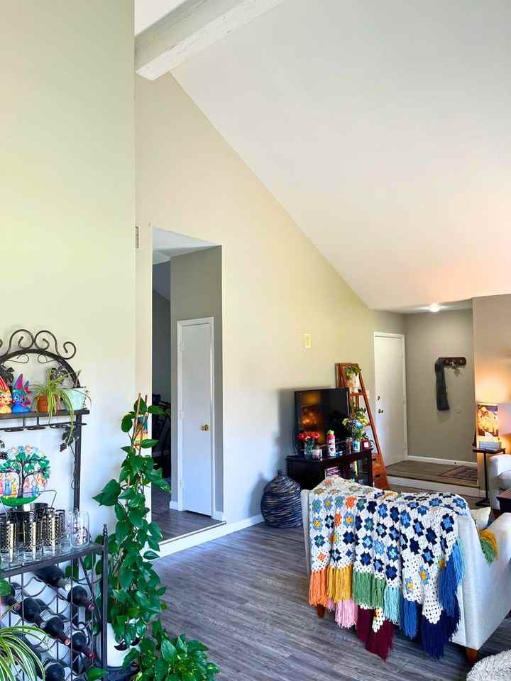 35 Colony West Dr - Photo 2 of 11