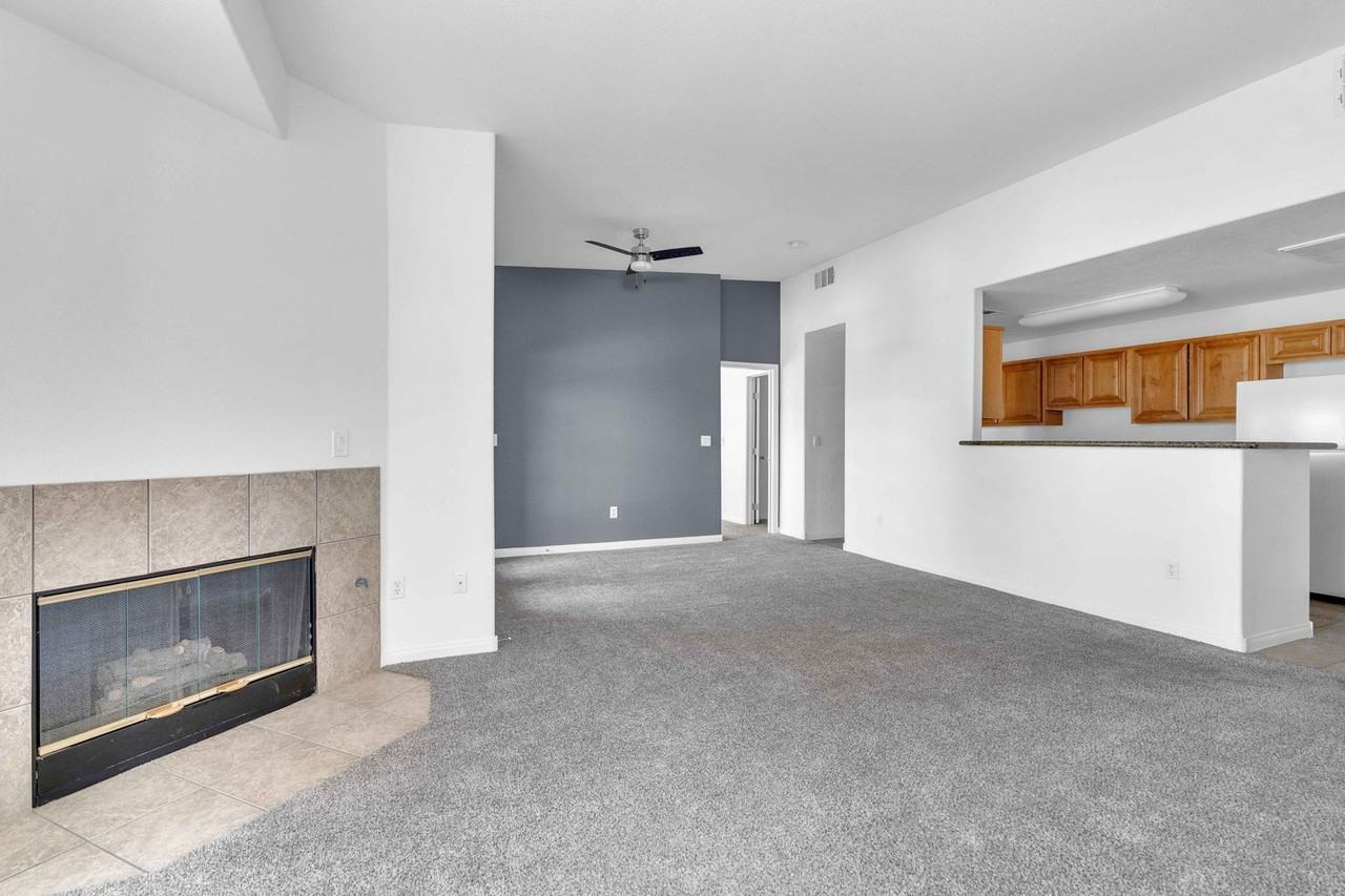 9925 W. Russell Road - Photo 2 of 36