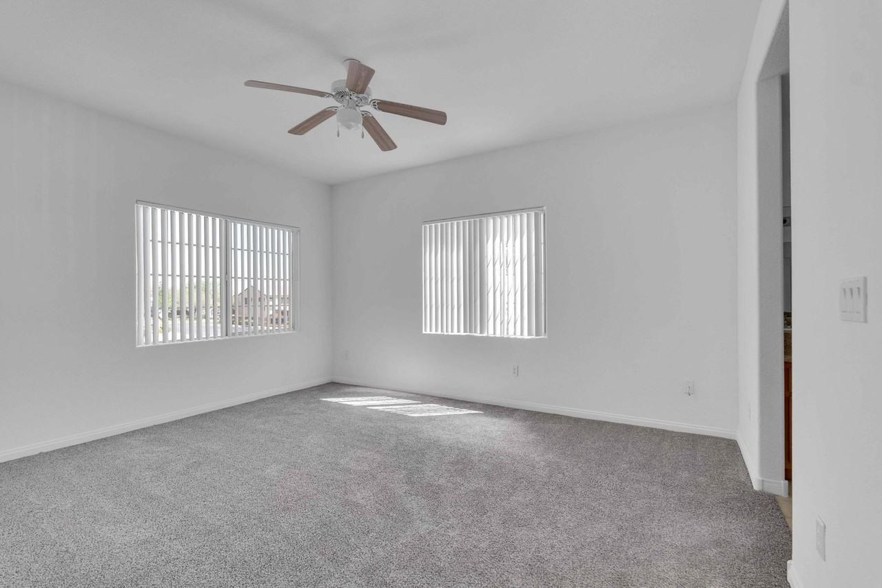 9925 W. Russell Road - Photo 7 of 36