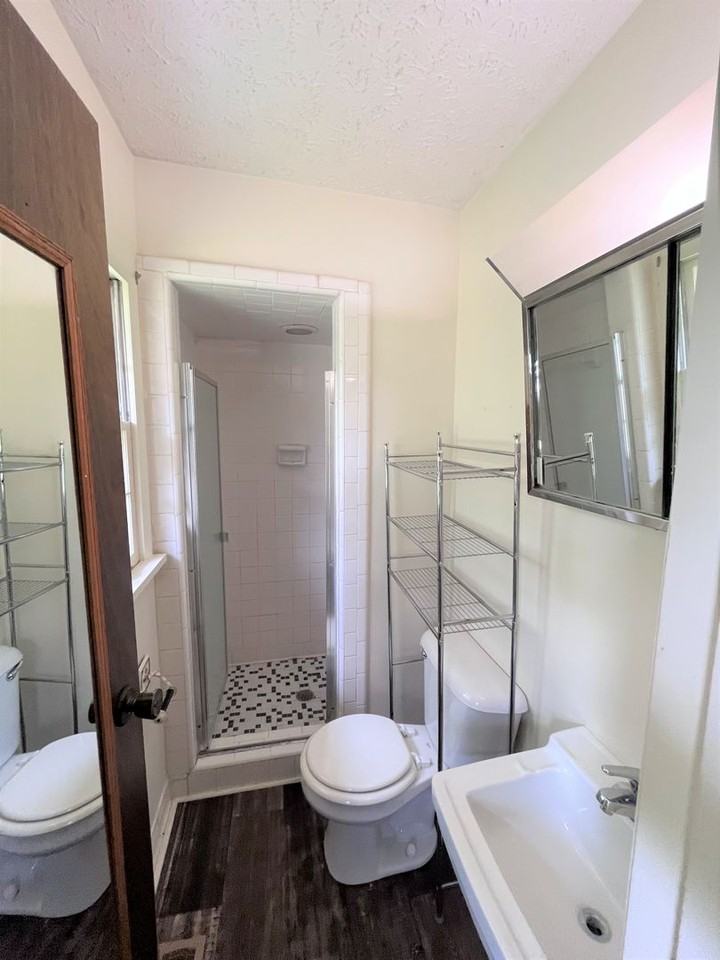 11621 Hooper Dr - Photo 5 of 6