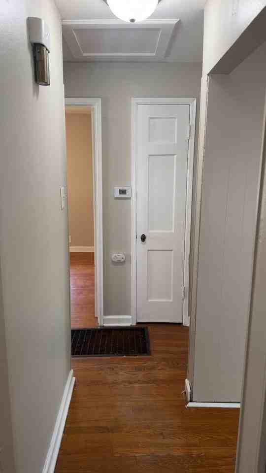1906 Bainbridge Dr - Photo 5 of 18
