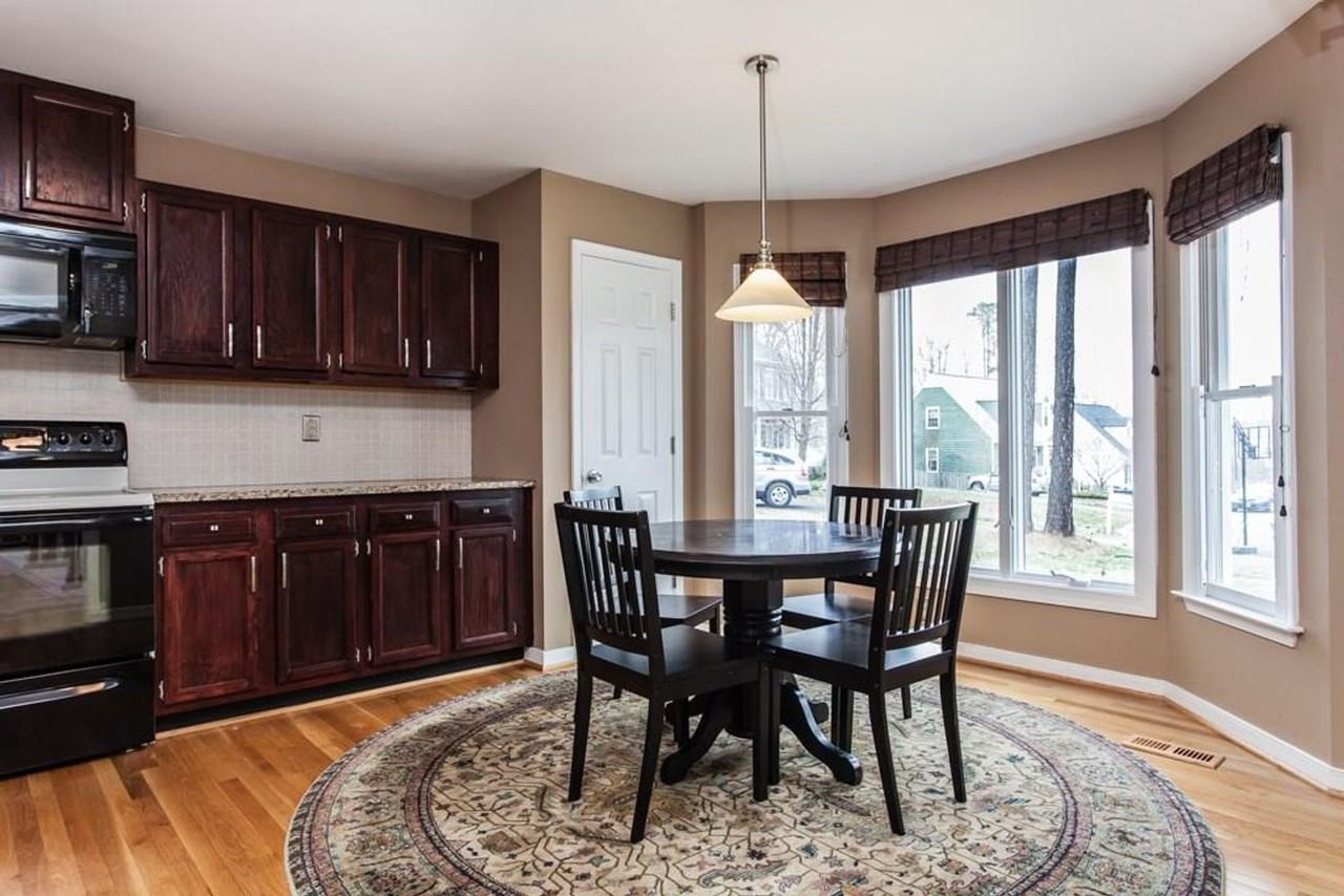 12414 Pomfret Ct - Photo 3 of 20